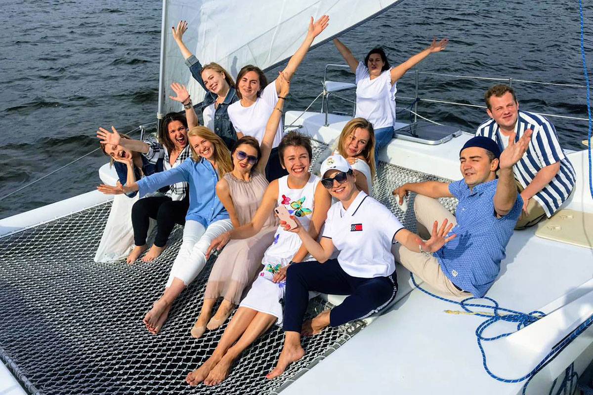 Отдых с семьей или друзьями на яхте в Киеве - Katera.ua